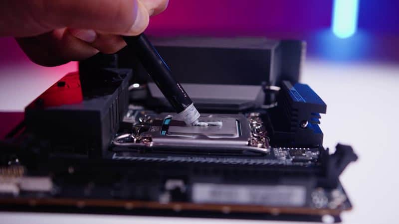 Replacing/Applying Thermal Paste